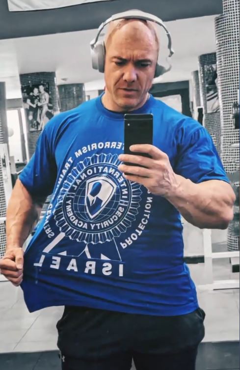 Alin “Tod” Atodiresei con la camiseta de ISA-Israel